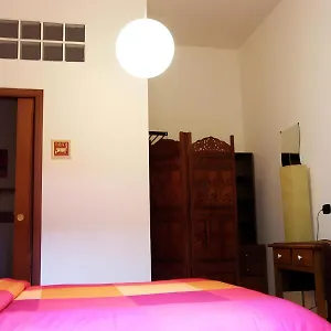 Breakfast In Bed , Roma Italia
